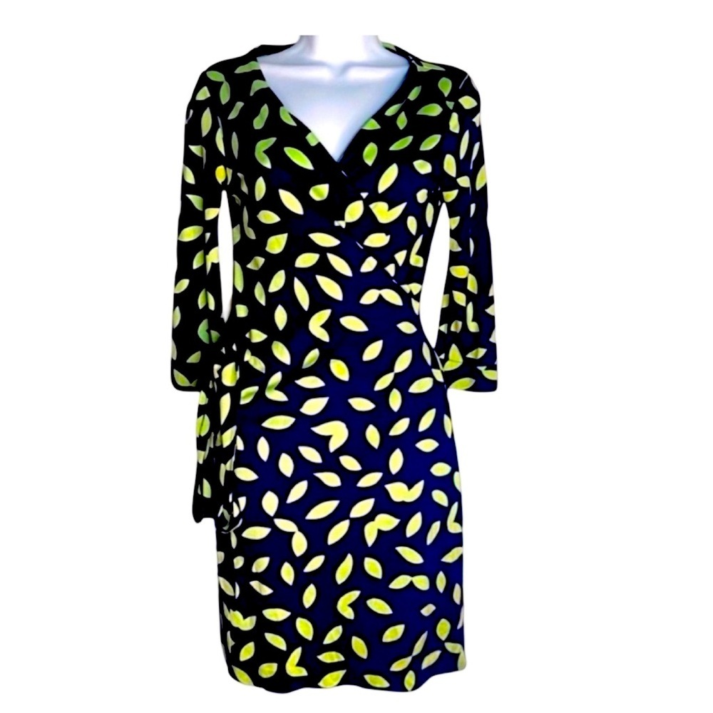 Diane Von Furstenberg Authentic Silk New Julian Blue Green Wrap Dress Size 8